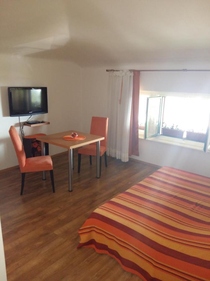 Studio Apartman Kamelija Daire Opatija Dış mekan fotoğraf